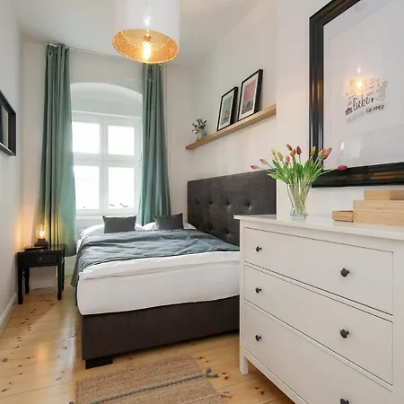 Apartament 4 Personen Altbau Nahe Kurfuerstendamm - Romeo & Julia Berlin