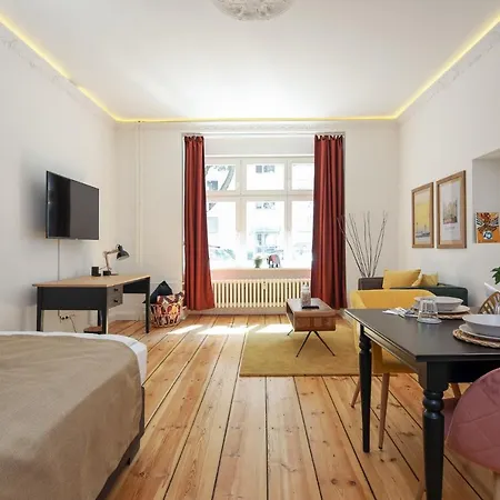 4 Personen Altbau Nahe Kurfuerstendamm - Romeo & Julia Lejlighed Berlin
