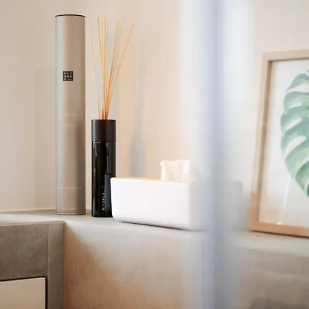 4 Personen Altbau Nahe Kurfuerstendamm - Romeo & Julia *