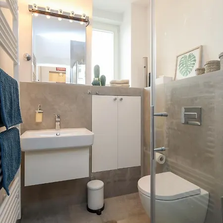 Appartement 4 Personen Altbau Nahe Kurfuerstendamm - Romeo & Julia